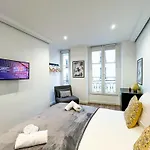 Urbanflat 206 - Beautiful In The Center Of